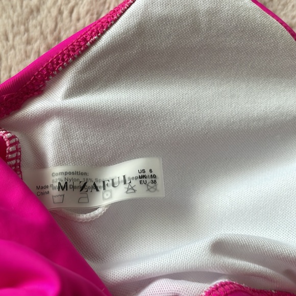 ZAFUL Pink Neon with a black Zippered top with silver hoops on side Size 6 - Picture 8 of 12